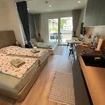 Stunning Woerthersee Apartman Sekull