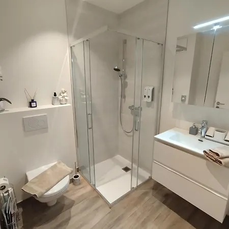 Stunning Woerthersee Apartment Sekull