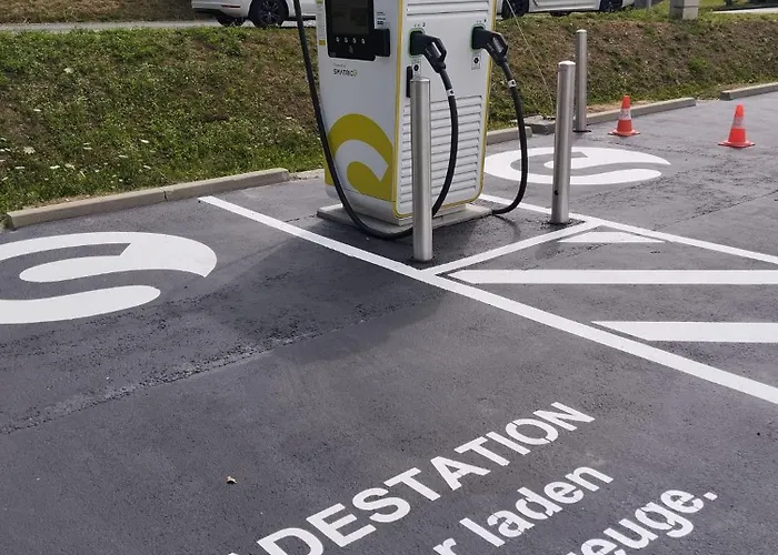 Stunning Woerthersee Sekull